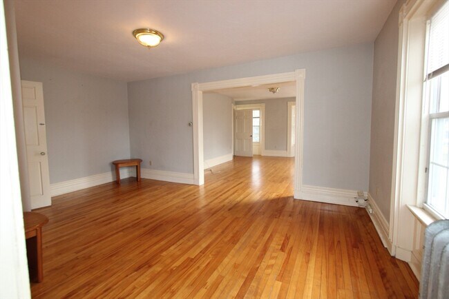 Foto del edificio - 122 Elm St