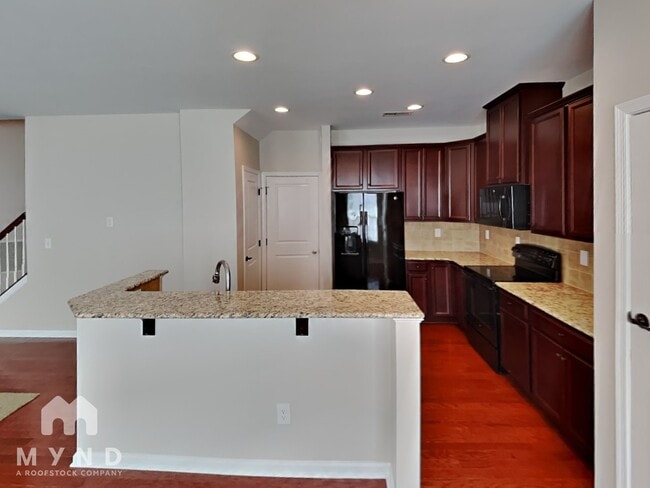 Building Photo - 7608 Red Mulberry Way