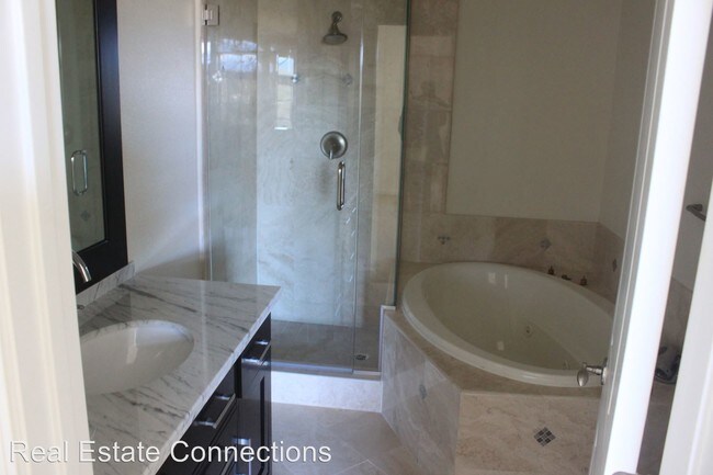 Building Photo - 3 br, 2.5 bath House - 2722 Darien Ct