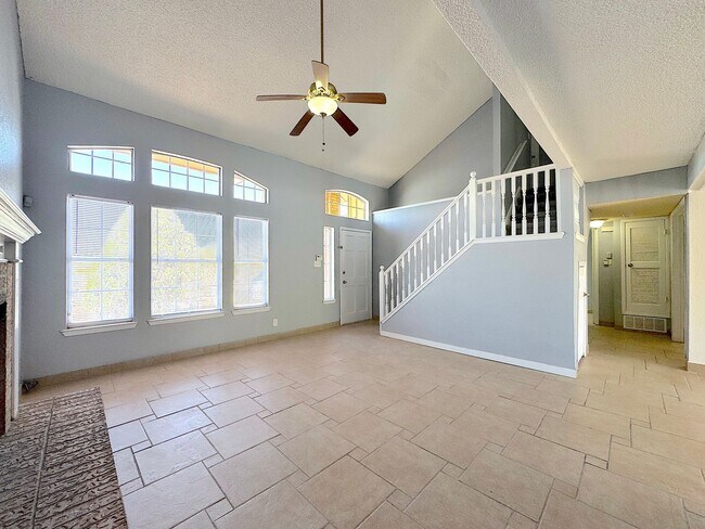 Foto del edificio - West El Paso 4 Bed/2Bath