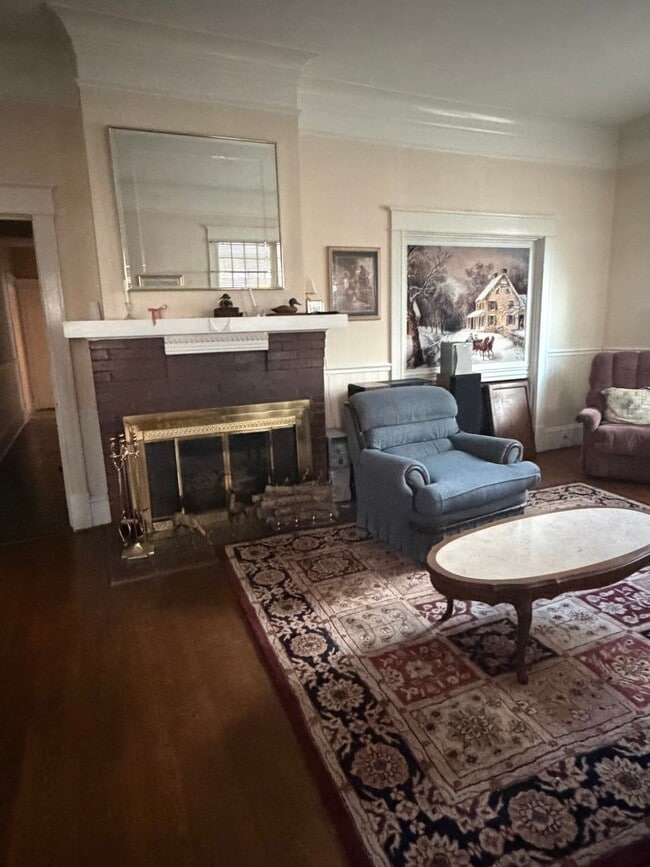 Building Photo - Villa Rooming house