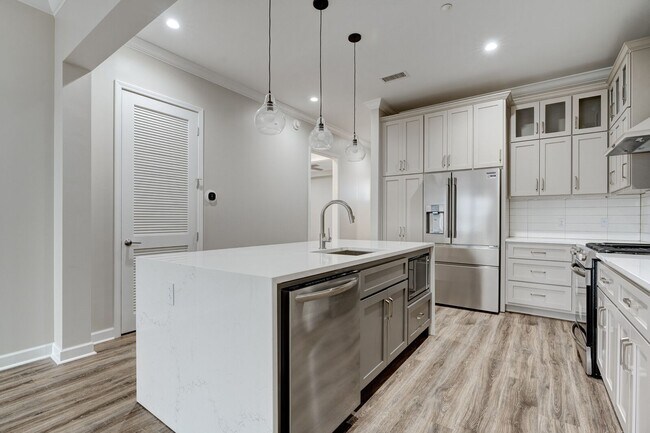 Foto del edificio - 160 Morrow Ave