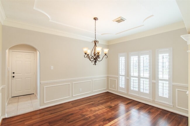 Building Photo - 2026 Arbor Cove