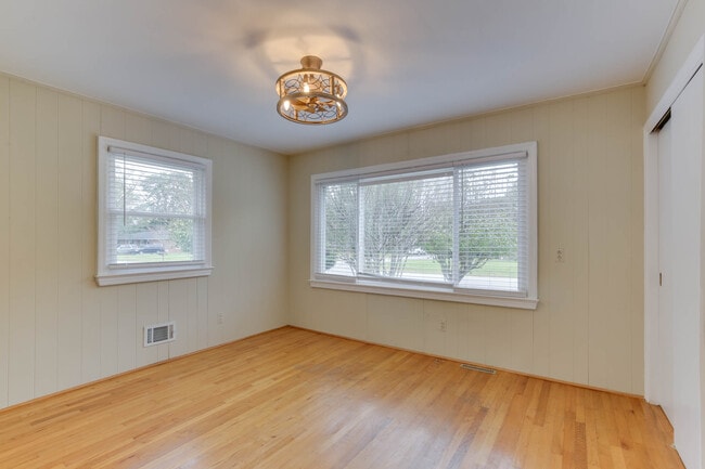 Photo - 1701 Meredith Rd House