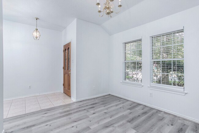 Building Photo - 34 Tallow Hill Pl