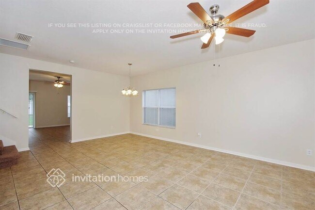 Foto del edificio - 10627 Cypress Trail Dr