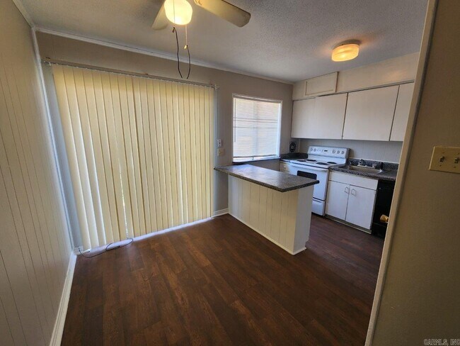 Building Photo - 101 Ellis C Dr