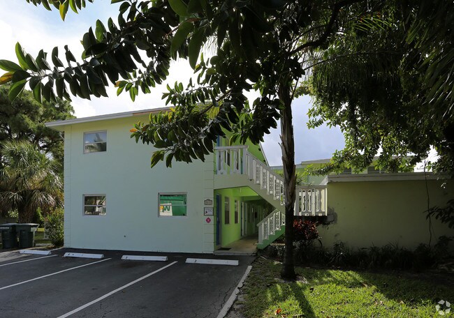 Building Photo - Island City Apartments