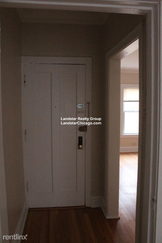 Building Photo - 1 br, 1 bath Apartment - 4913 N Whipple St