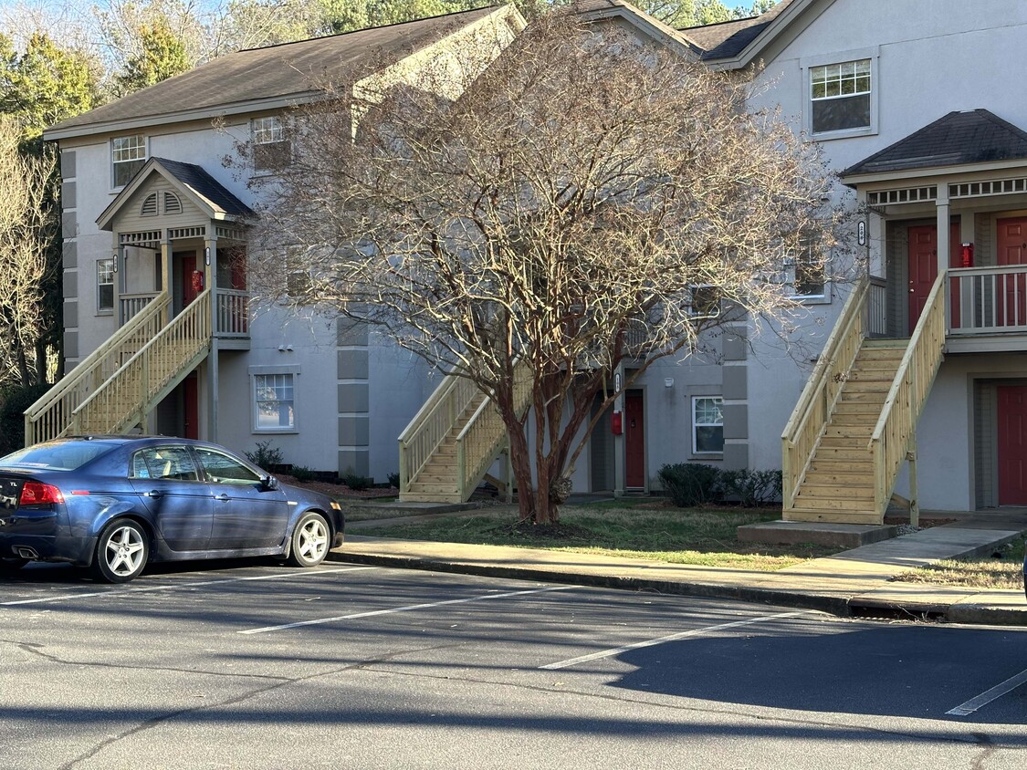 Avent Ferry Road Apartments