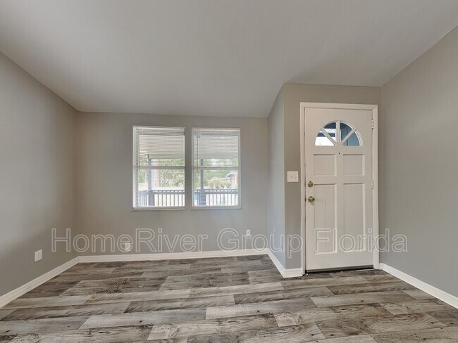 Building Photo - 231 Vernis Ave