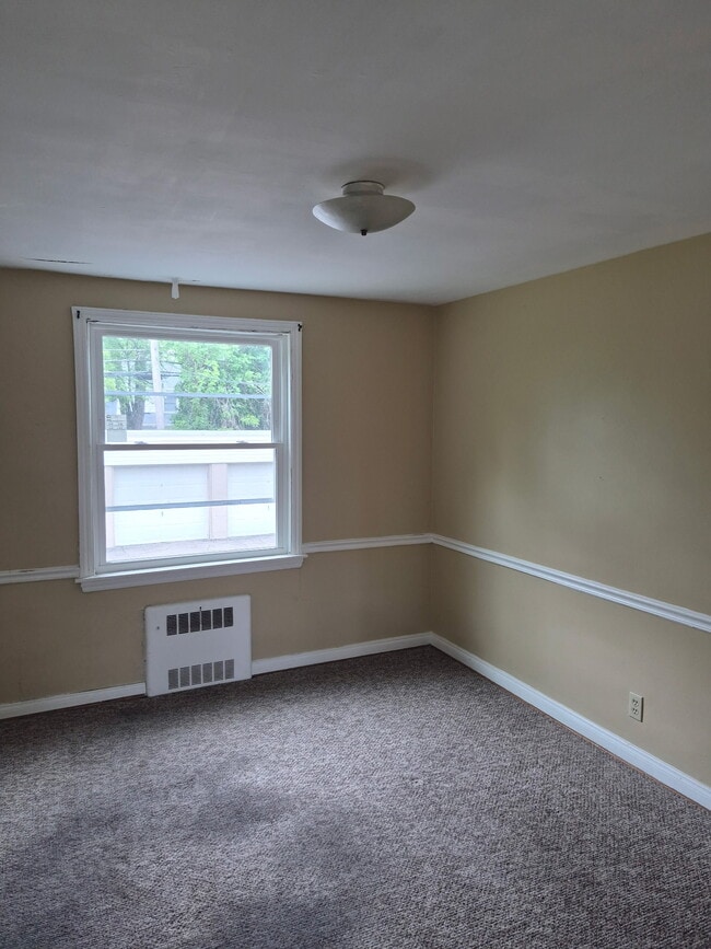 Building Photo - 314 Highland Pky