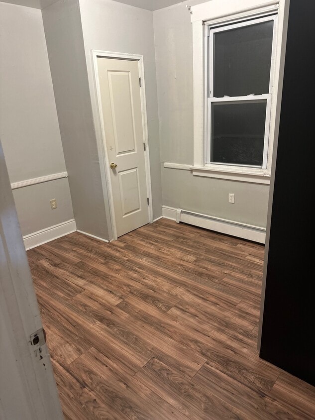 Building Photo - 20 E Henry St