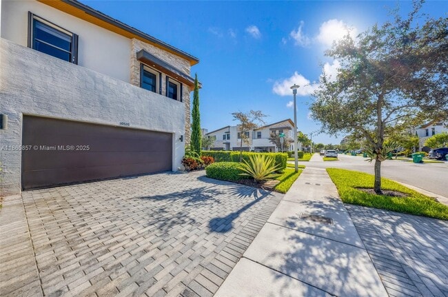 Foto del edificio - 10515 NW 78th Terrace