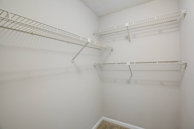 Building Photo - High Ridge Apartments