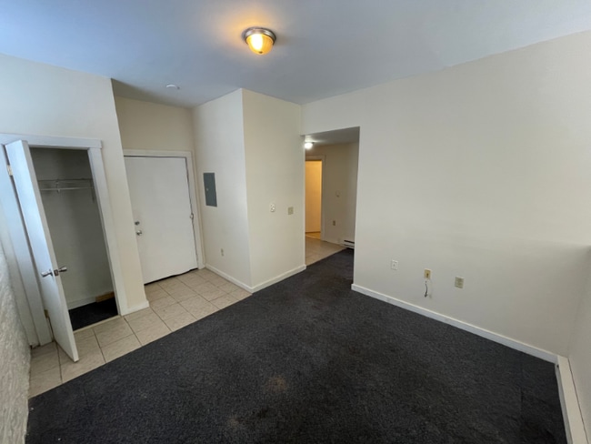 Building Photo - 41 Academy St