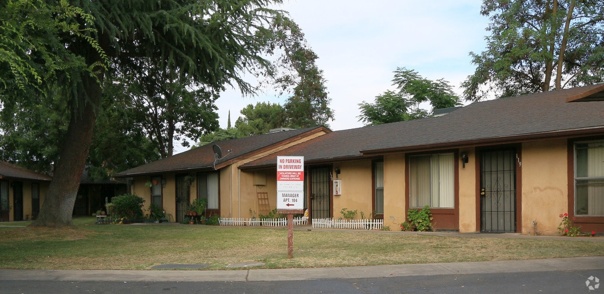 Primary Photo - Cottonwood Apartment