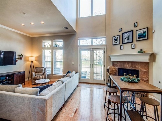 Building Photo - 1408 Clarinet Ln