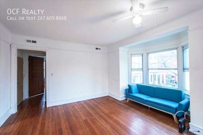 Building Photo - 3512 Lancaster Ave
