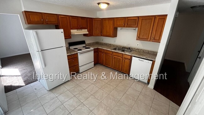 Building Photo - Contemporary 3 bed/ 2bed in Jacksonville