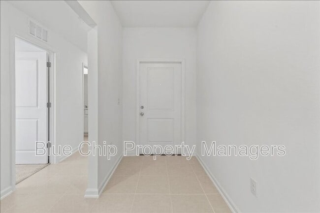 Foto del edificio - 2295 Green Valley St