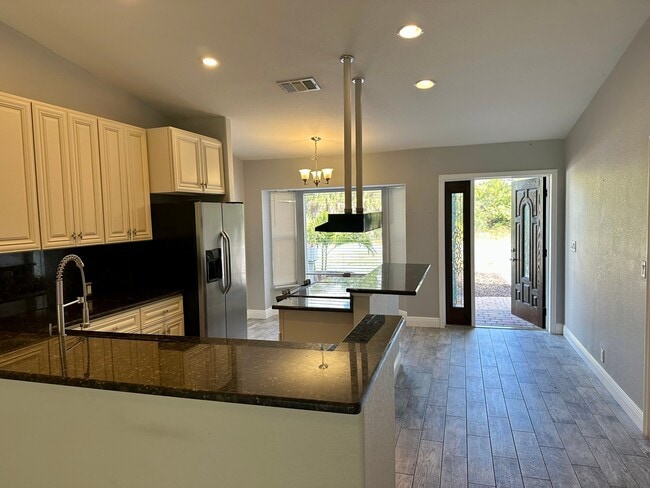 Building Photo - 473 Flamingo Blvd