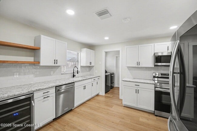 Building Photo - 855 Montego Bay Dr S