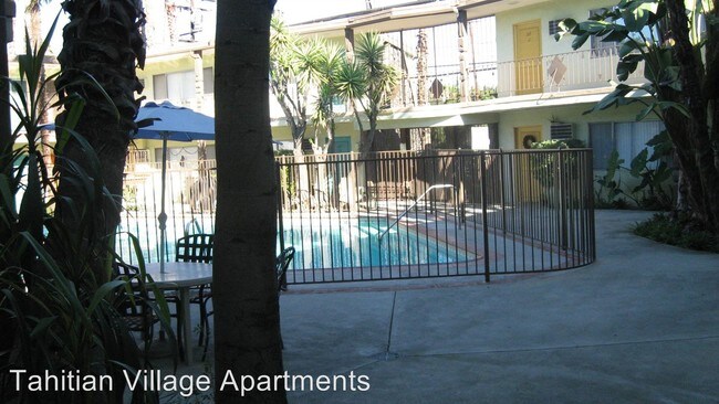 Foto del edificio - 7923 Reseda Blvd