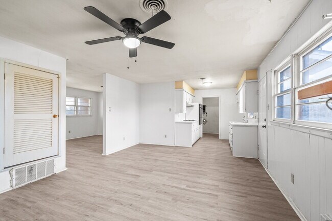 Foto del edificio - Cozy Home w/ Large Backyard, Minutes from TTU