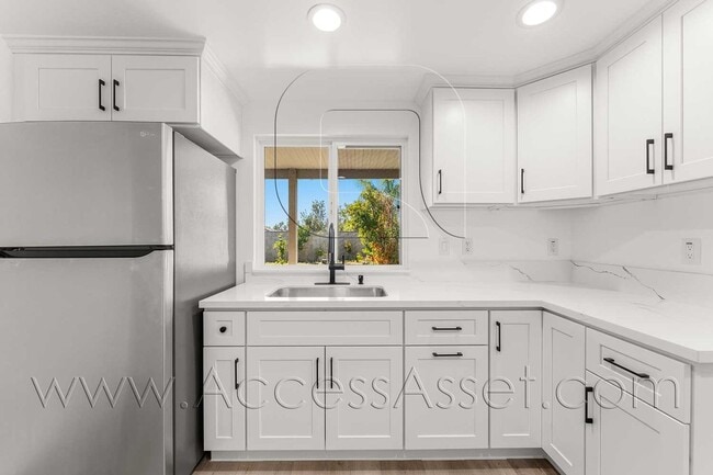 Photo - 10946 Thrush Dr Apartment