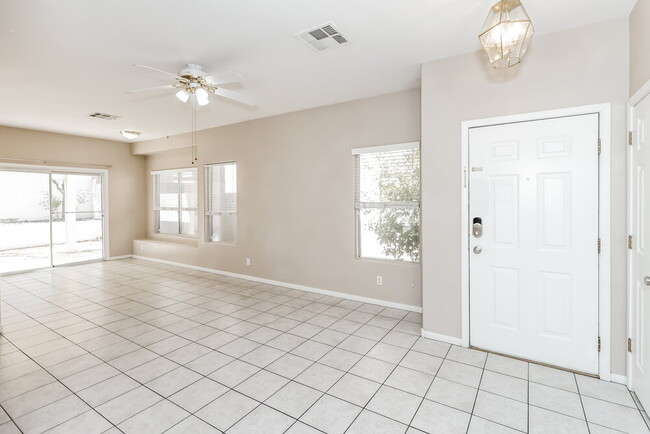Foto del edificio - 1051 Little Rock Way