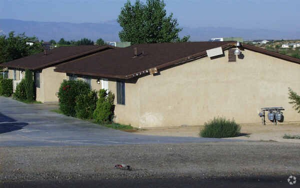 Primary Photo - 16278 Orick Ave