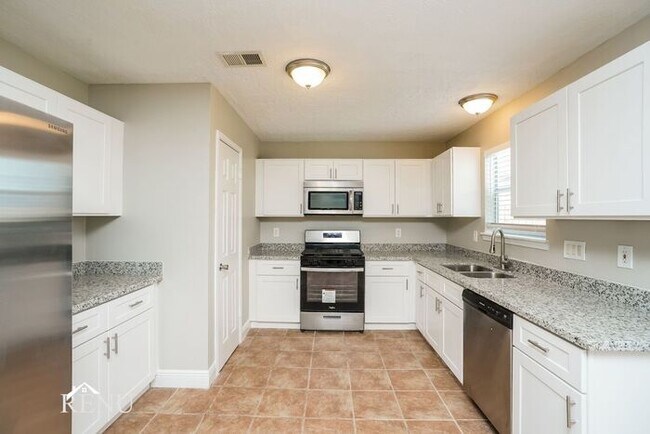 Building Photo - 10518 Timberloch Dr