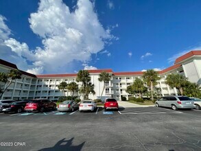 Building Photo - 112 Fairway Blvd