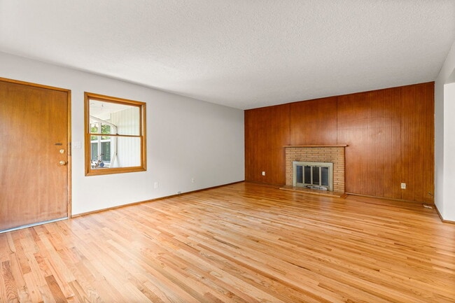 Building Photo - 2746 SE 31st Ave