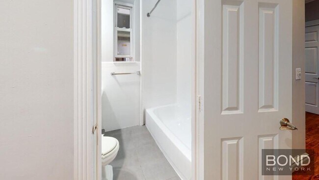 Foto del edificio - 221 East 23rd-8