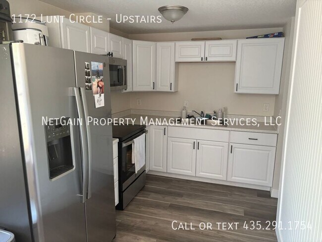 Foto del edificio - 1172 Lunt Cir