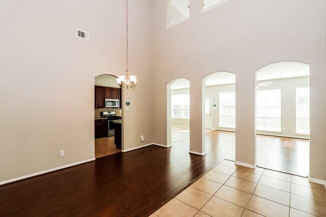 Building Photo - 4258 Wells Mark Dr