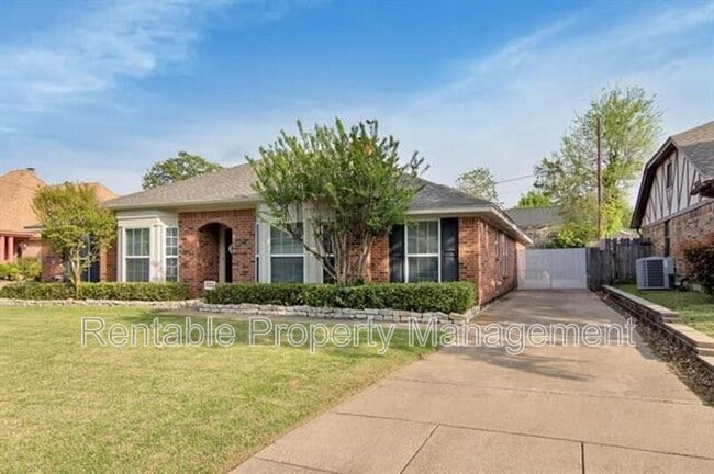 Photo - 3600 Ruidoso Dr House