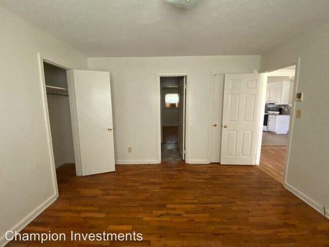 Building Photo - 122 Woodland Ave