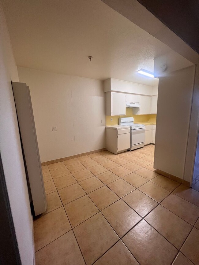 Foto del edificio - AVAILABLE NOW (MOVE IN SPECIAL)
