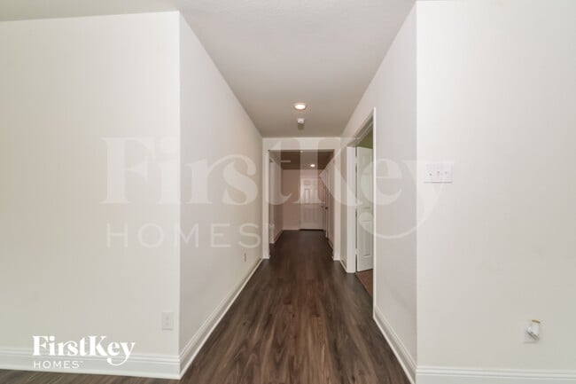 Building Photo - 2628 Warren Ln