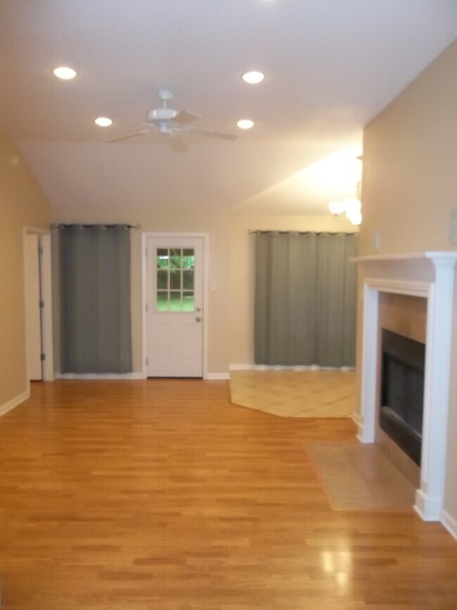 Foto del edificio - 3 BEDROOM, 2 BATH, BELTON ISD