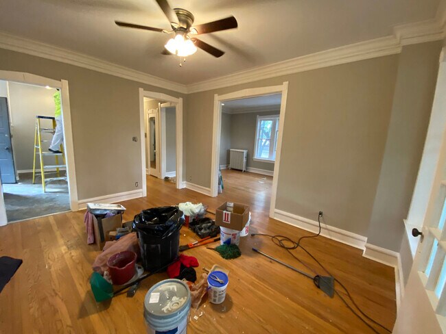 Building Photo - 4257 N Lockwood Ave