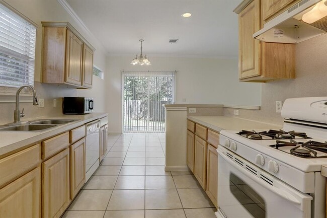 Building Photo - 308 Blackson Ave