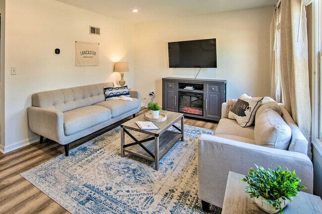 Foto del edificio - 241 Heatherwood Dr