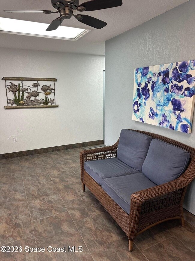 Foto del edificio - 3613 S Banana River Blvd