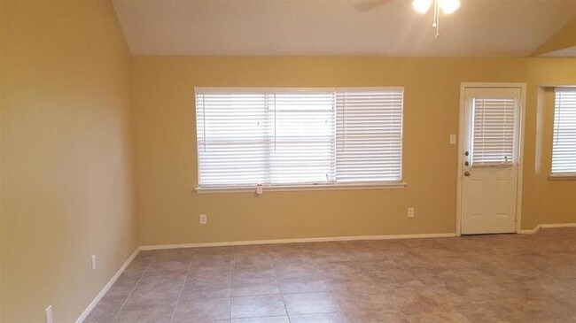 Building Photo - Welcome Home!