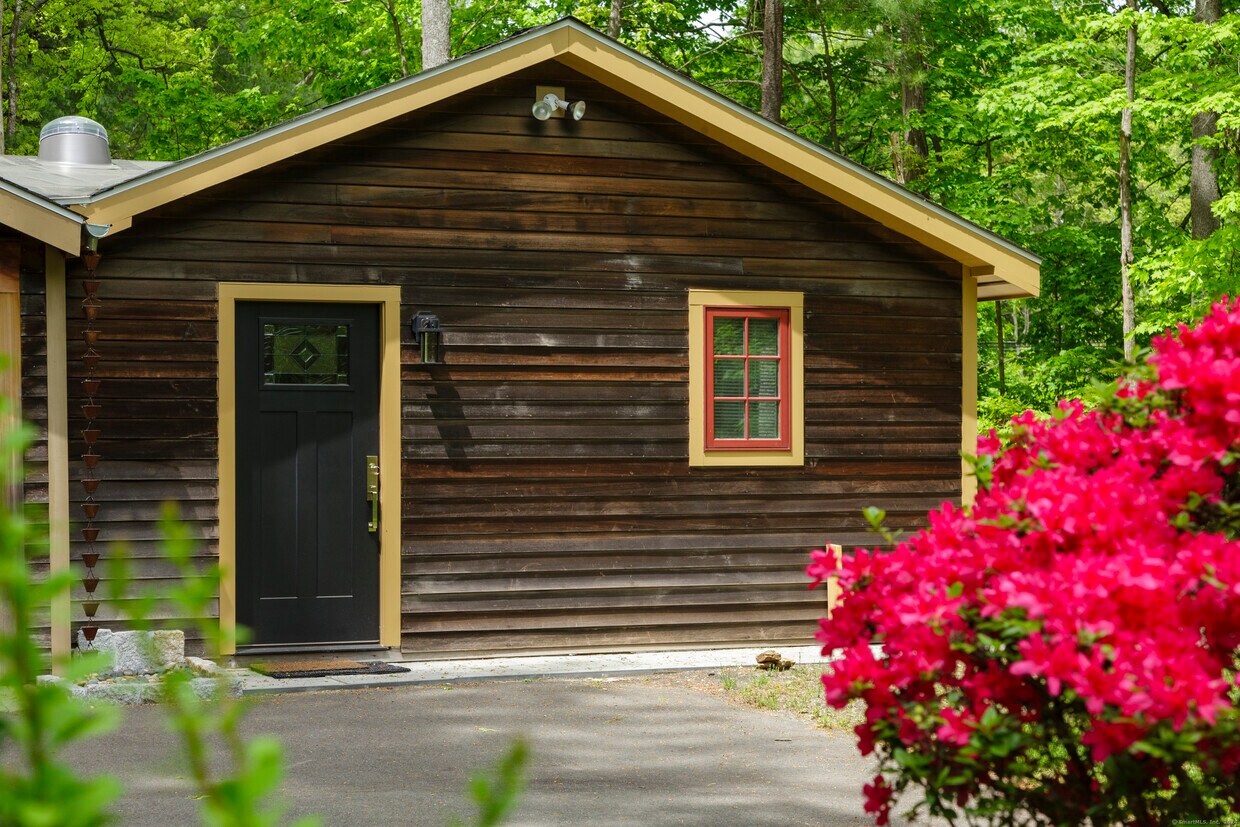 1327 Little Meadow Rd, Guilford, CT 06437 House Rental in Guilford