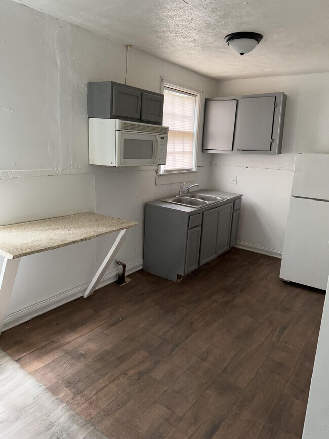 Foto del edificio - 209 Arbor Hills Dr